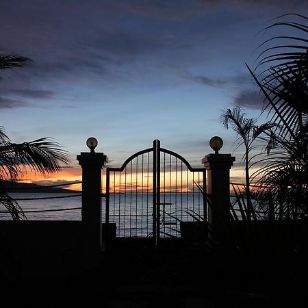 The Wilsons' Shangrila Bed & Breakfast Dumaguete City Ngoại thất bức ảnh