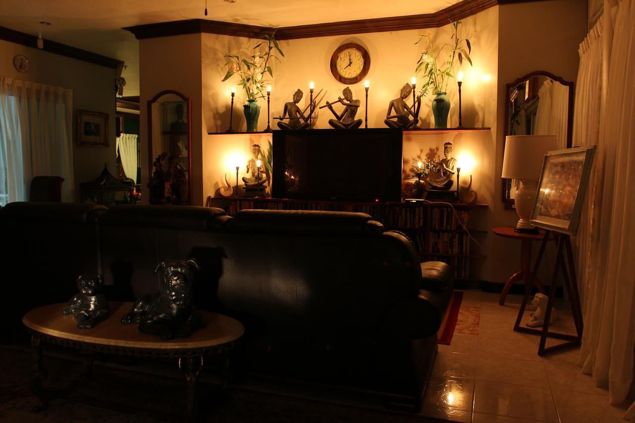 The Wilsons' Shangrila Bed & Breakfast Dumaguete City Ngoại thất bức ảnh